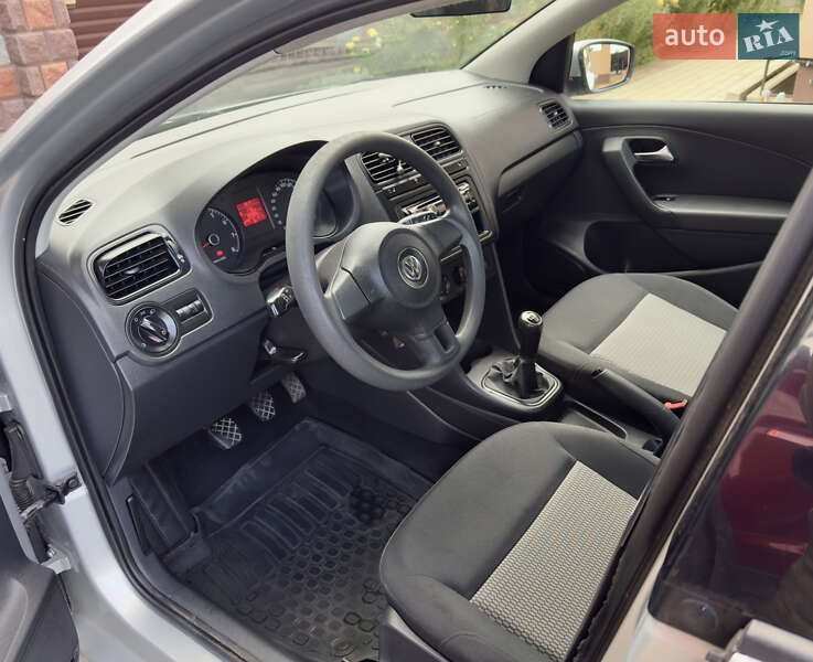 Седан Volkswagen Polo 2011 в Ровно фото 19 Седан Volkswagen Polo 2011 в Ровно