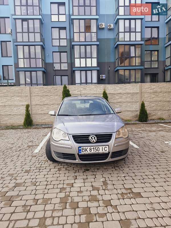 Хетчбек Volkswagen Polo 2008 в Рівному