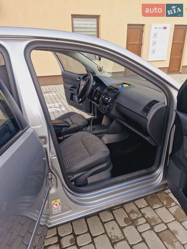 Хетчбек Volkswagen Polo 2008 в Рівному