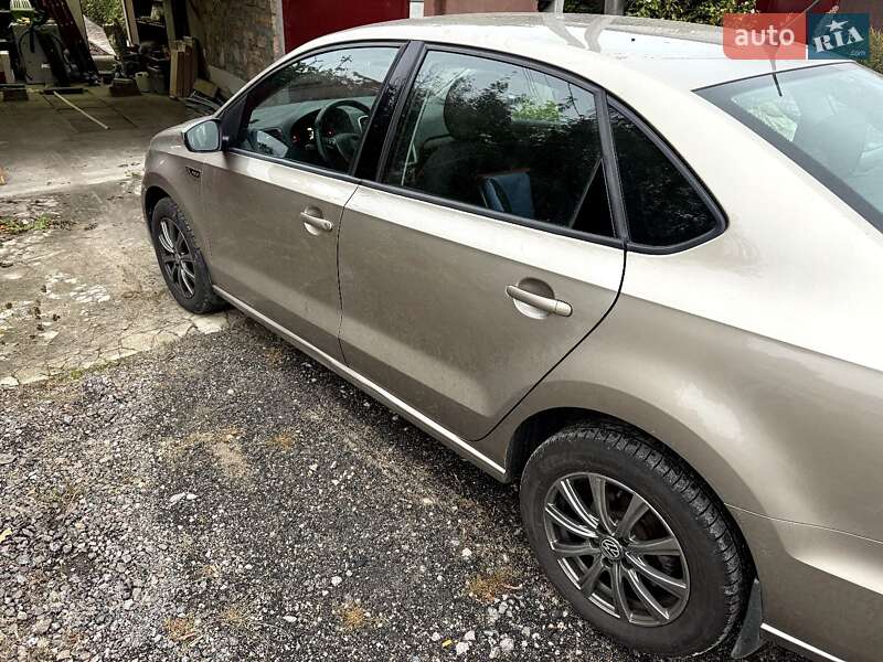 Седан Volkswagen Polo 2018 в Вишневому