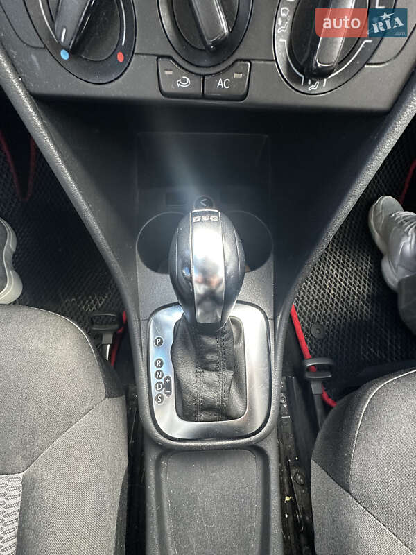 Хетчбек Volkswagen Polo 2011 в Запоріжжі
