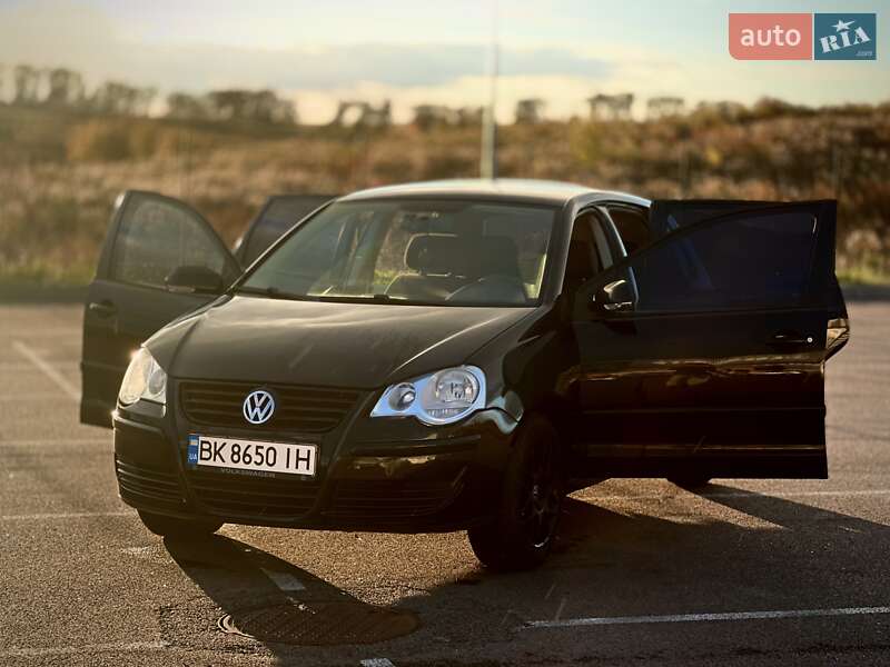 Хэтчбек Volkswagen Polo 2007 в Ровно