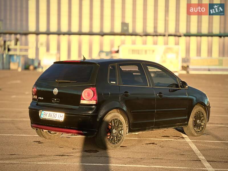 Хэтчбек Volkswagen Polo 2007 в Ровно