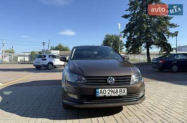 Седан Volkswagen Polo 2018 в Ужгороде