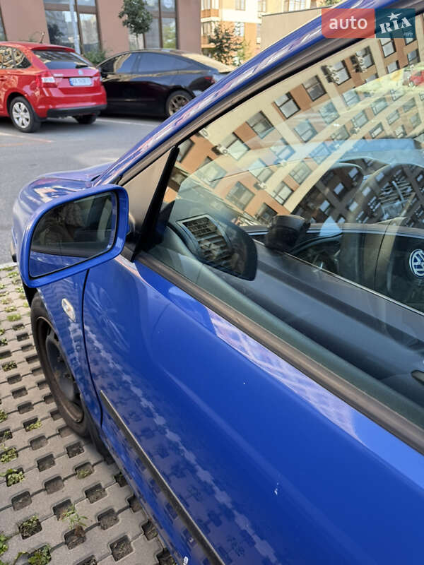 Хэтчбек Volkswagen Polo 2002 в Киеве