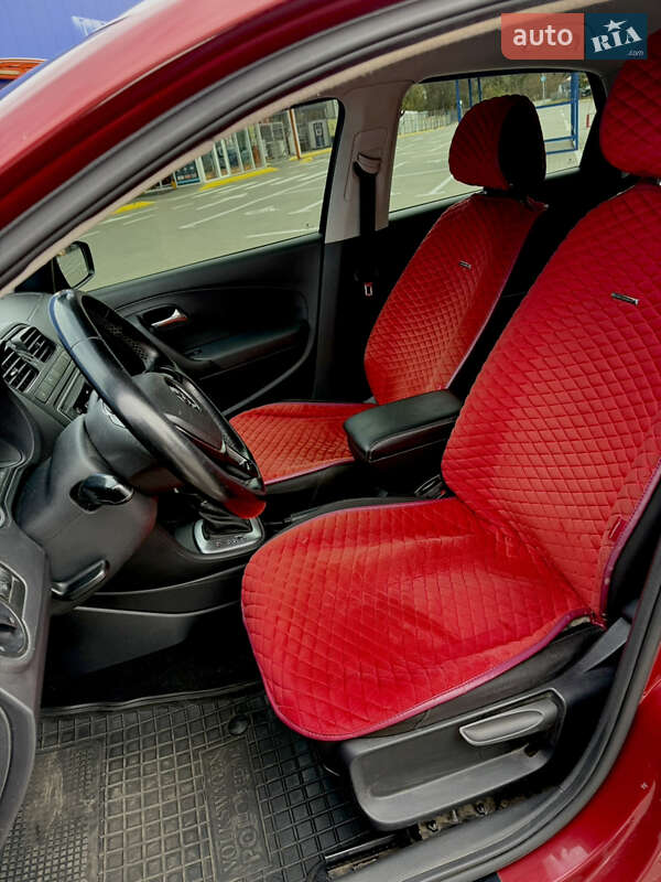 Седан Volkswagen Polo 2016 в Сумах