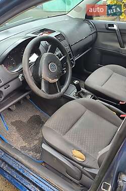 Хэтчбек Volkswagen Polo 2003 в 