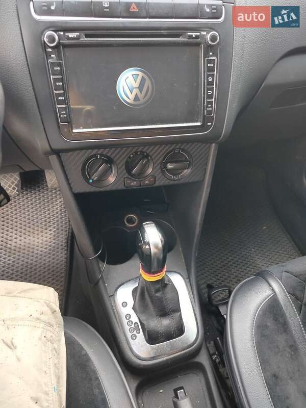 Хэтчбек Volkswagen Polo 2011 в Обухове фото 11 Хэтчбек Volkswagen Polo 2011 в Обухове