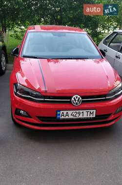 Хэтчбек Volkswagen Polo 2018 в Киеве