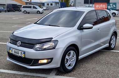 Хэтчбек Volkswagen Polo 2011 в Черновцах