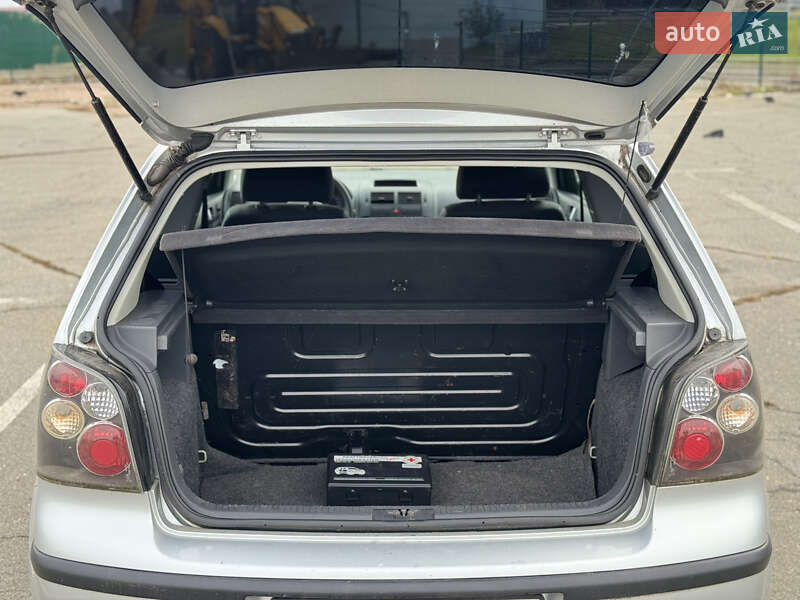Хэтчбек Volkswagen Polo 2003 в Киеве фото 12 Хэтчбек Volkswagen Polo 2003 в Киеве