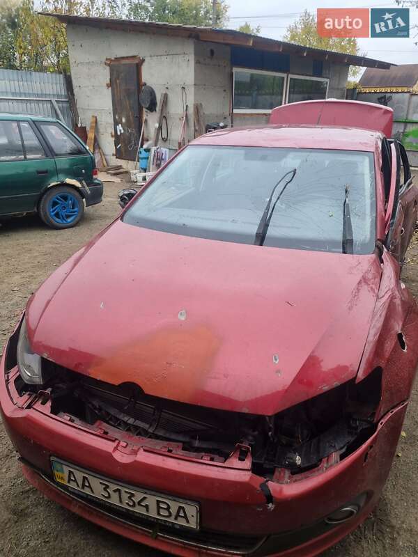 Седан Volkswagen Polo 2012 в Катюжанці