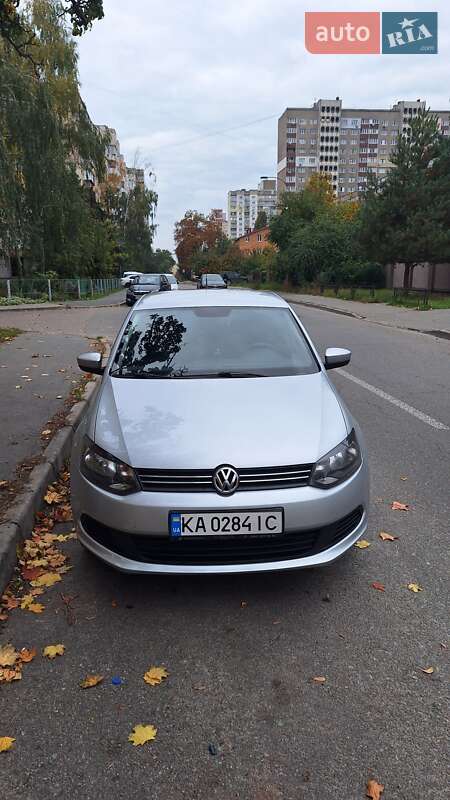 Седан Volkswagen Polo 2012 в Киеве