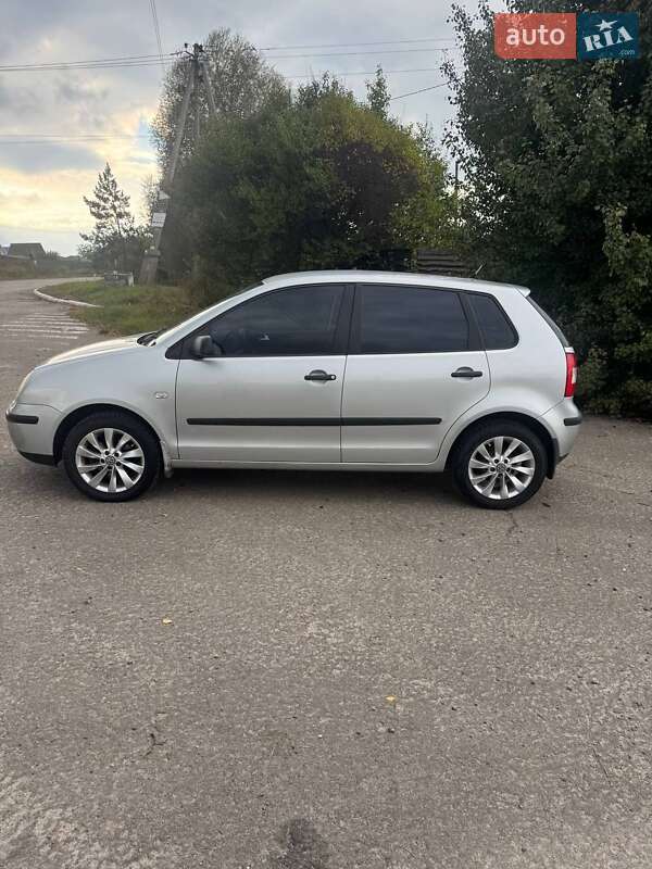 Хэтчбек Volkswagen Polo 2004 в Боярке