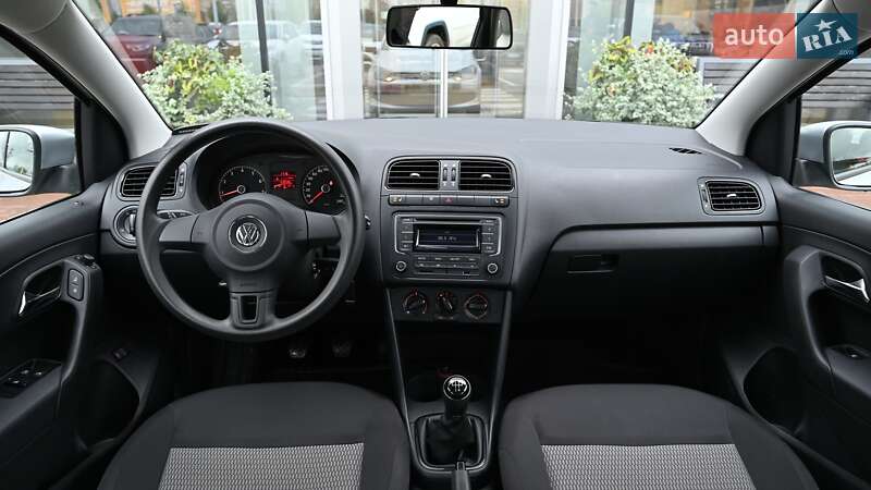 Седан Volkswagen Polo 2013 в Киеве