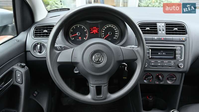 Седан Volkswagen Polo 2013 в Киеве