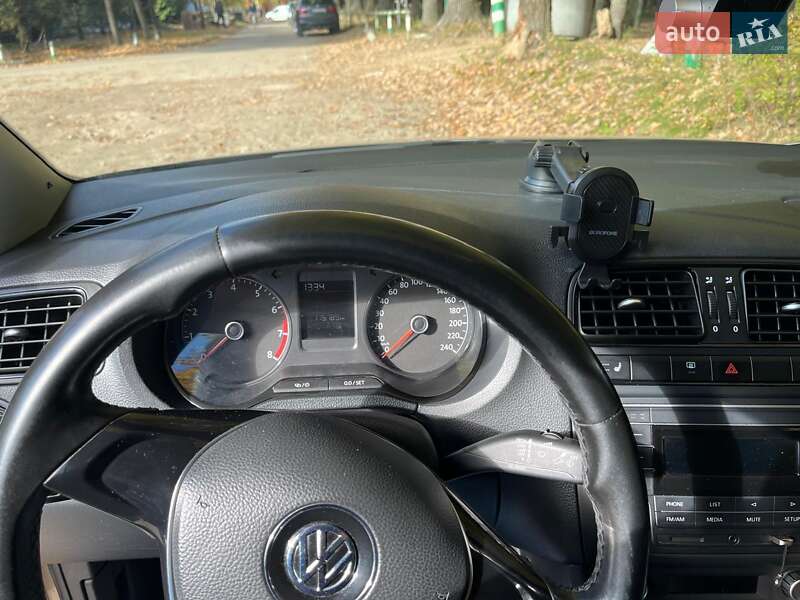 Седан Volkswagen Polo 2018 в Львові