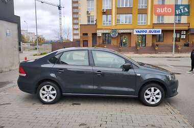 Седан Volkswagen Polo 2013 в 