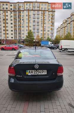 Седан Volkswagen Polo 2013 в 