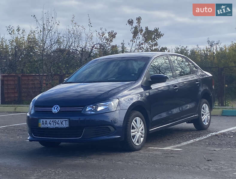 Седан Volkswagen Polo 2013 в Киеве фото 3 Седан Volkswagen Polo 2013 в Киеве