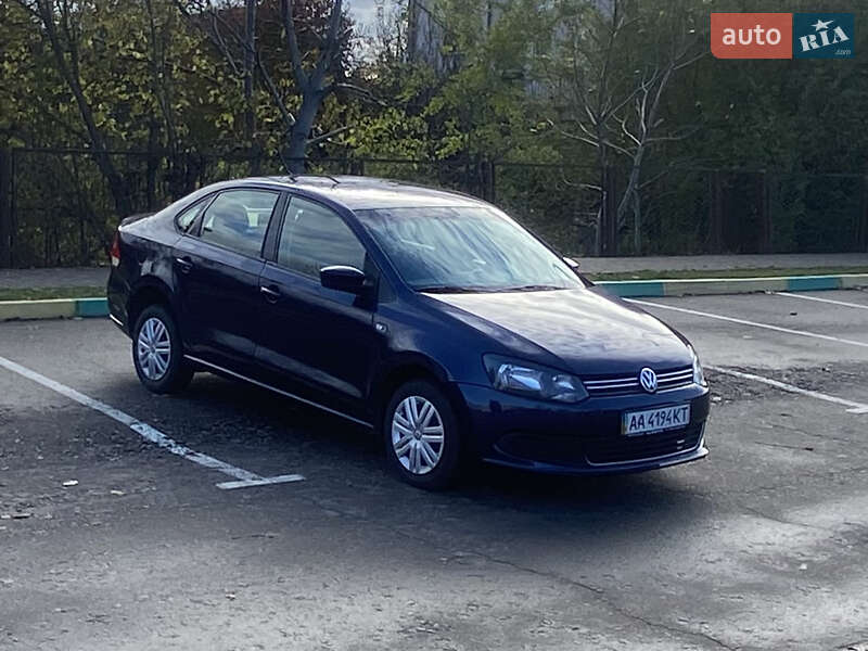 Седан Volkswagen Polo 2013 в Киеве фото 11 Седан Volkswagen Polo 2013 в Киеве