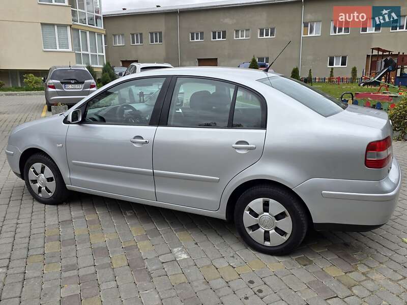 Хэтчбек Volkswagen Polo 2004 в Тернополе