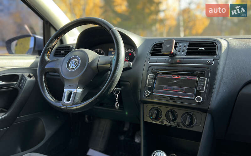 Хэтчбек Volkswagen Polo 2010 в Львове