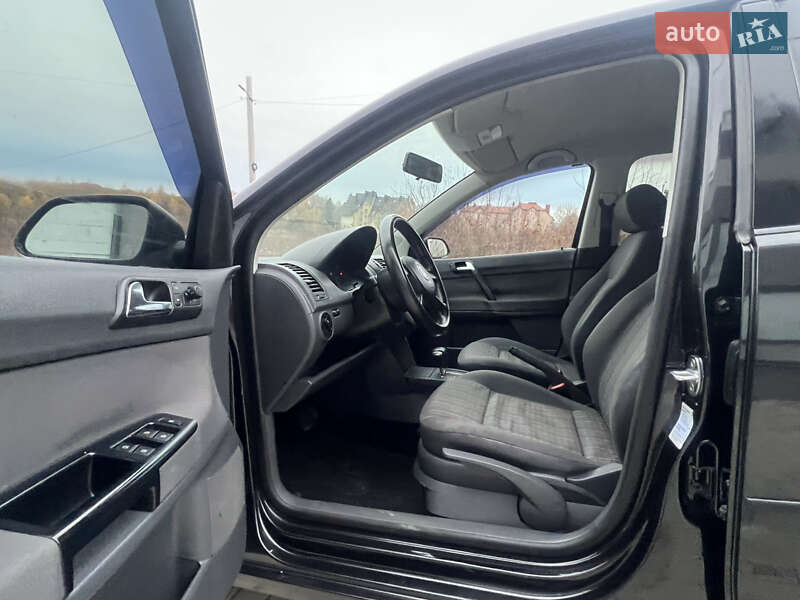 Хетчбек Volkswagen Polo 2006 в Тернополі