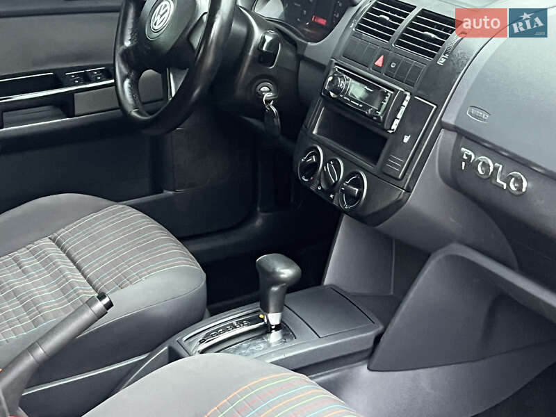 Хетчбек Volkswagen Polo 2006 в Тернополі