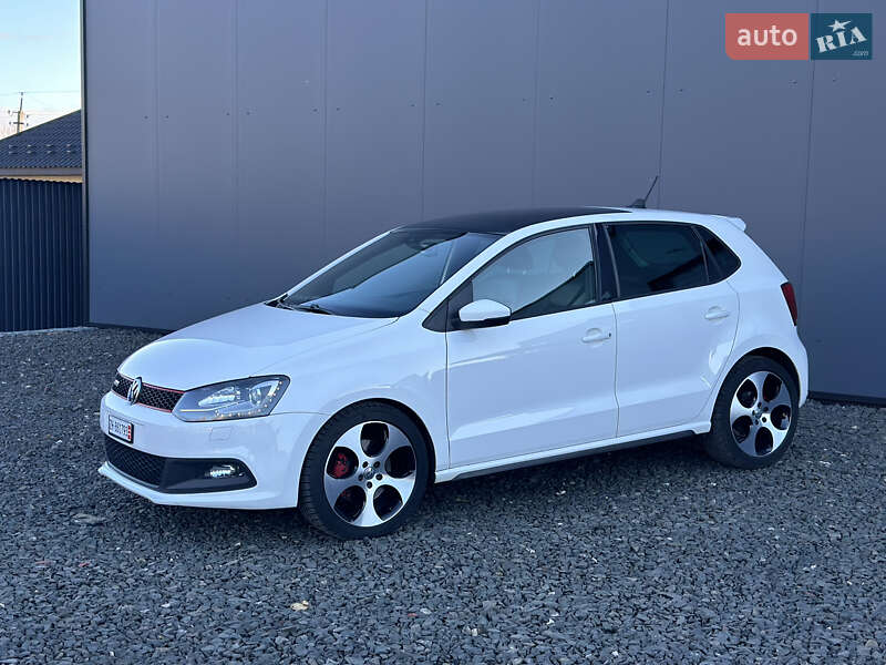 Хэтчбек Volkswagen Polo 2011 в Луцке