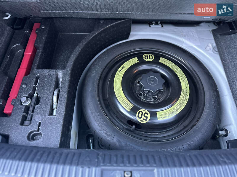 Хэтчбек Volkswagen Polo 2011 в Луцке