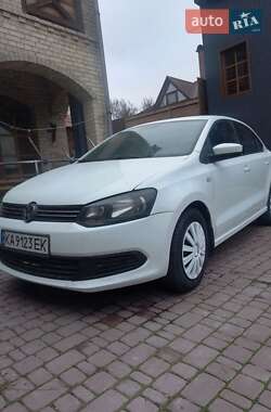 Седан Volkswagen Polo 2012 в Киеве