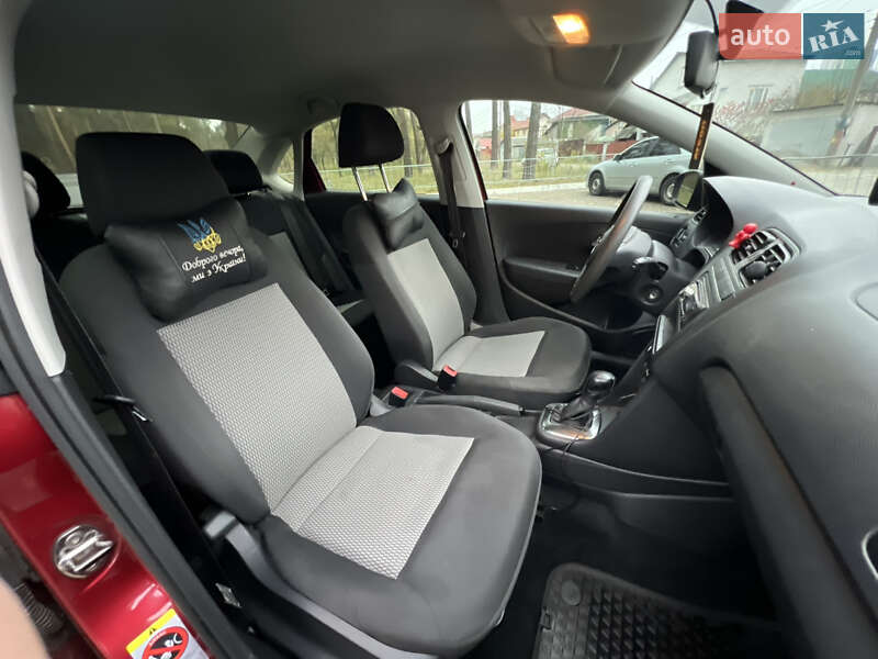 Седан Volkswagen Polo 2011 в Києві фото 6 Седан Volkswagen Polo 2011 в Києві