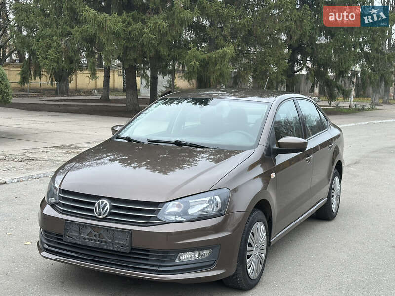 Седан Volkswagen Polo 2017 в Желтых Водах