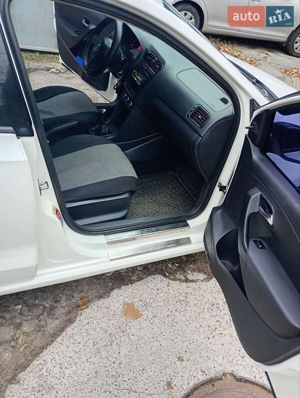 Седан Volkswagen Polo 2011 в Полтаве