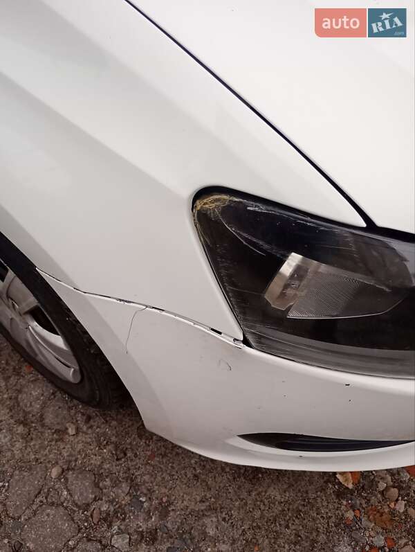 Седан Volkswagen Polo 2011 в Полтаве