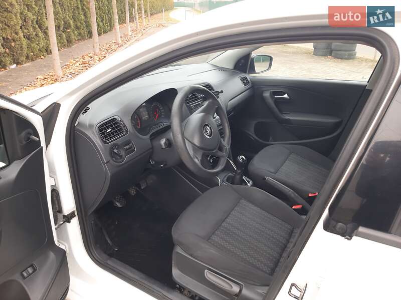 Седан Volkswagen Polo 2019 в Львове