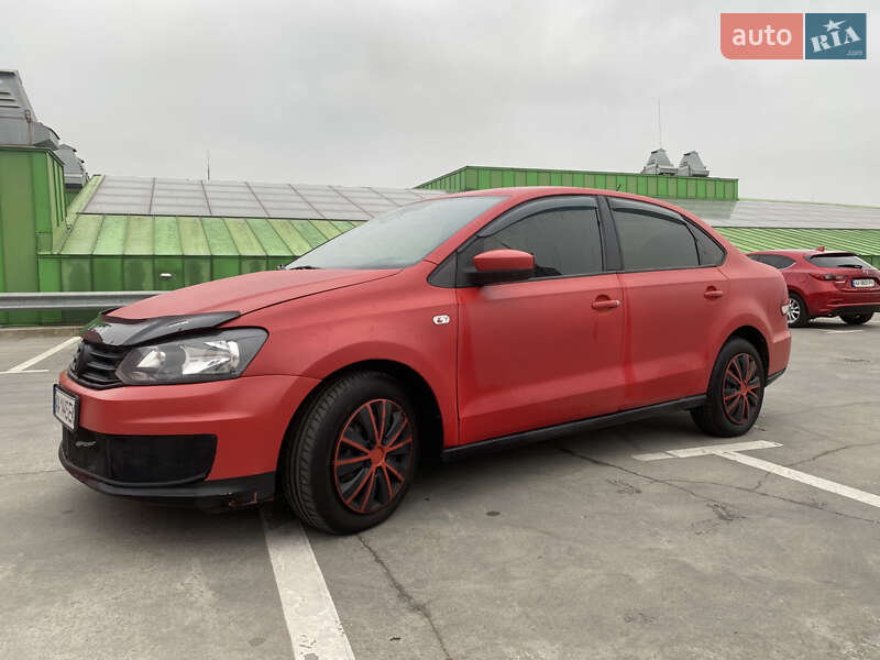 Седан Volkswagen Polo 2016 в Киеве