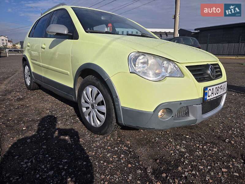 Хэтчбек Volkswagen Polo 2008 в Киеве