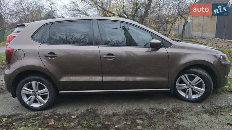Хэтчбек Volkswagen Polo 2014 в Харькове