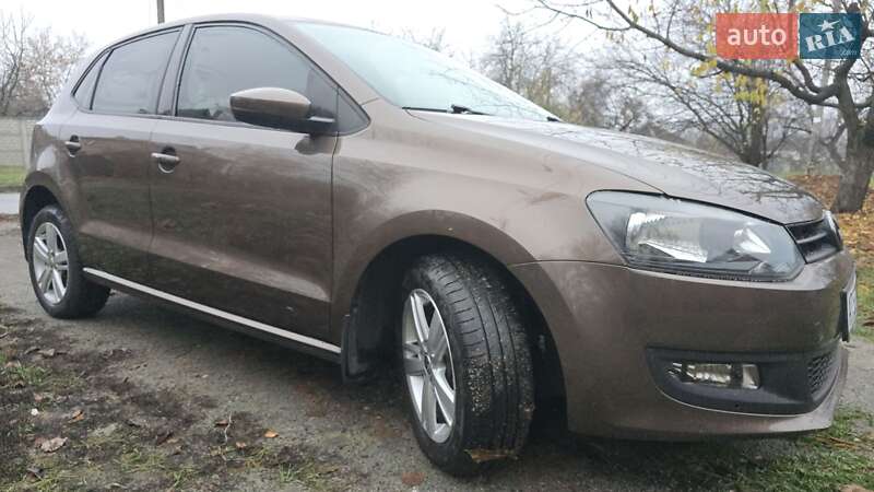 Хэтчбек Volkswagen Polo 2014 в Харькове