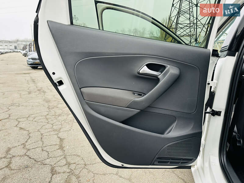 Хэтчбек Volkswagen Polo 2013 в Харькове