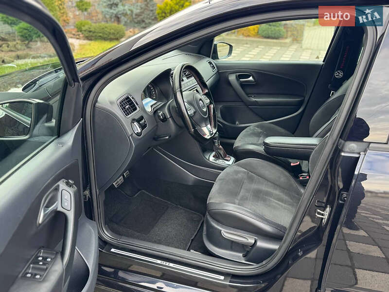 Хетчбек Volkswagen Polo 2011 в Стрию