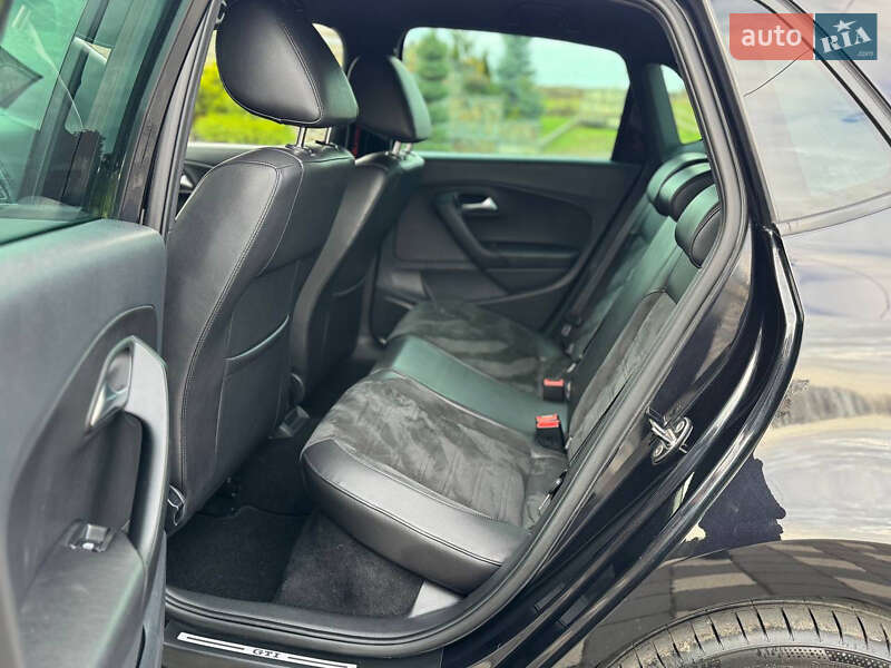 Хетчбек Volkswagen Polo 2011 в Стрию