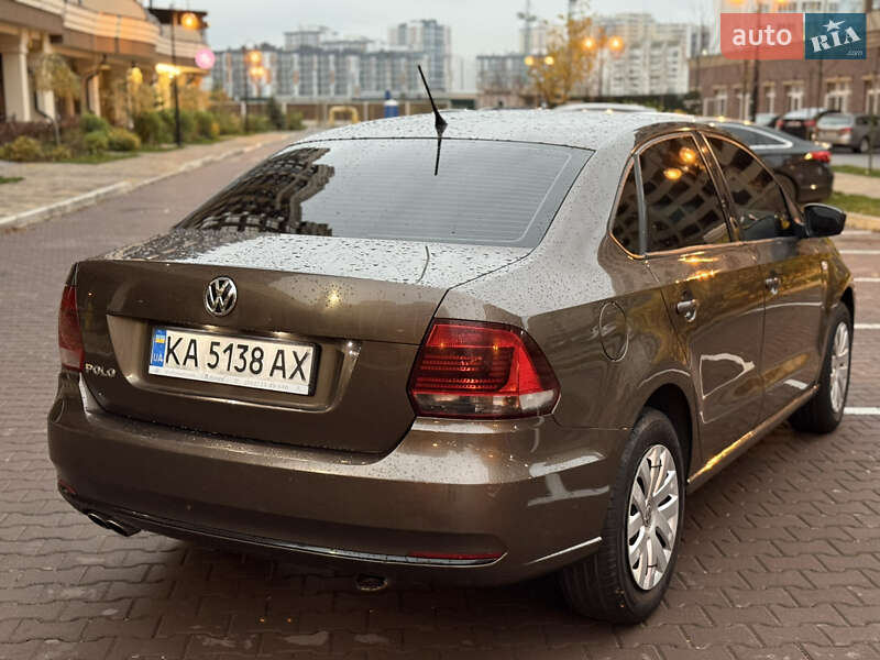 Седан Volkswagen Polo 2018 в Киеве