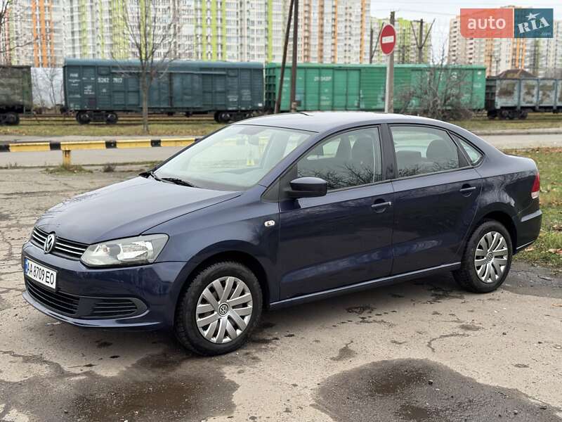 Седан Volkswagen Polo 2012 в Киеве фото 7 Седан Volkswagen Polo 2012 в Киеве