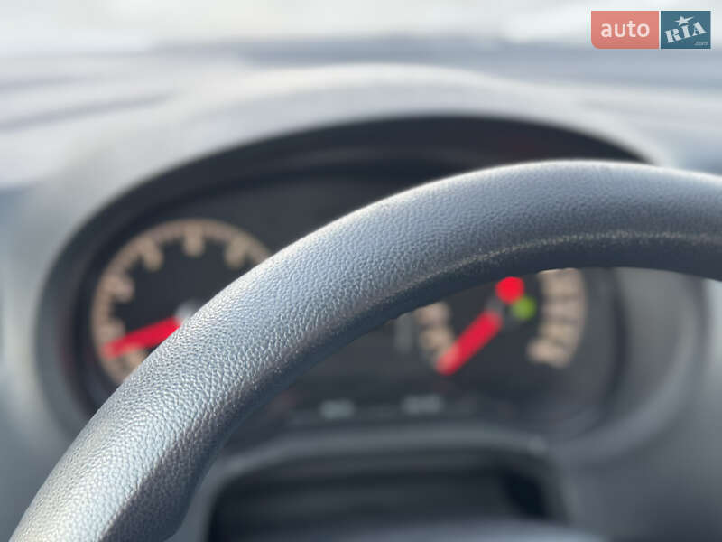 Седан Volkswagen Polo 2017 в Киеве