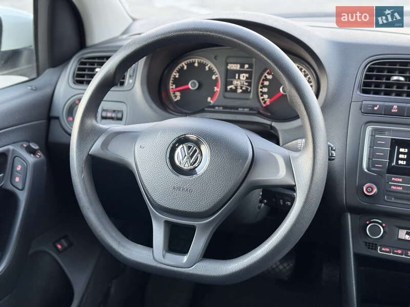 Седан Volkswagen Polo 2017 в Киеве