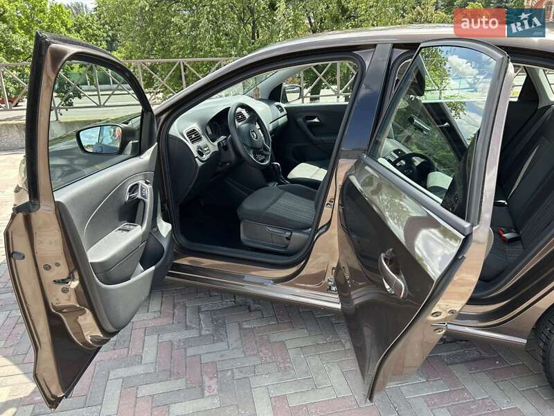 Седан Volkswagen Polo 2017 в Харькове