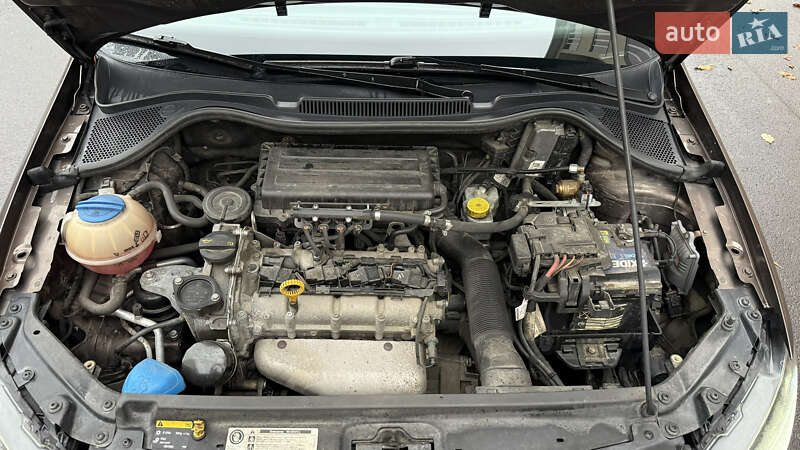 Седан Volkswagen Polo 2014 в Киеве